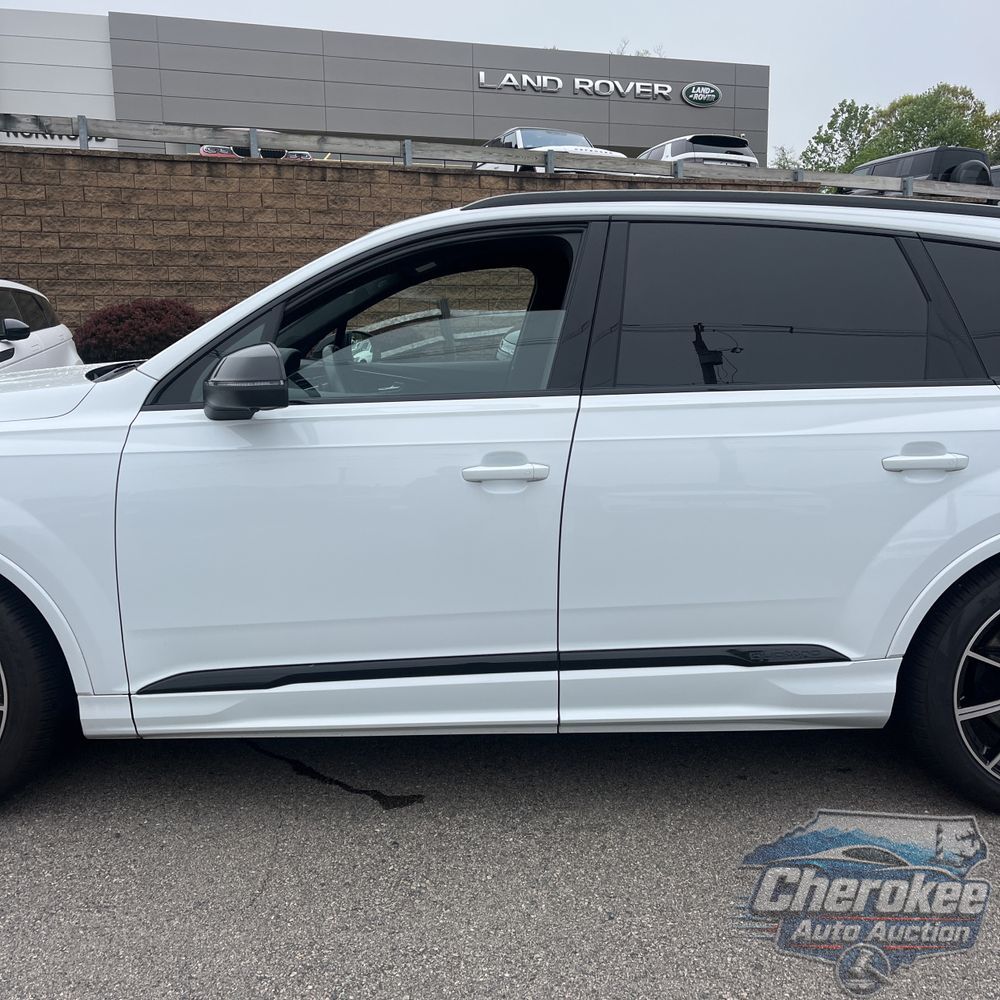 2023 Audi SQ7 Premium Plus