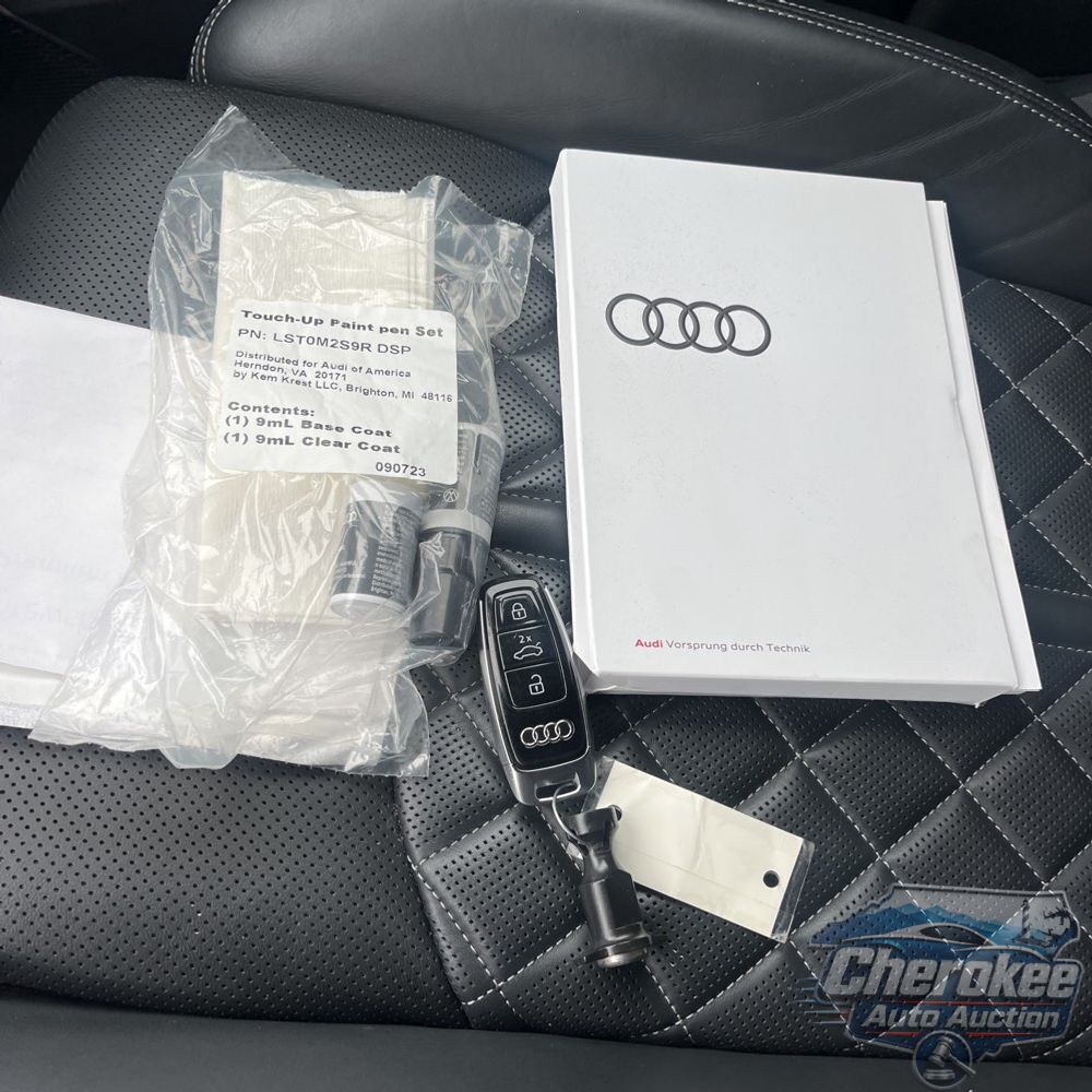 2023 Audi SQ7 Premium Plus