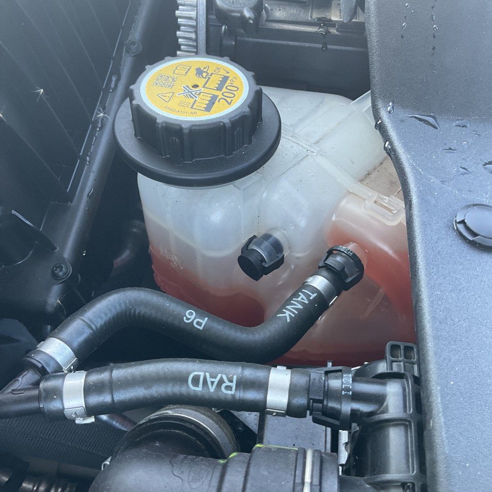2023 Land Rover Defender 110 SE