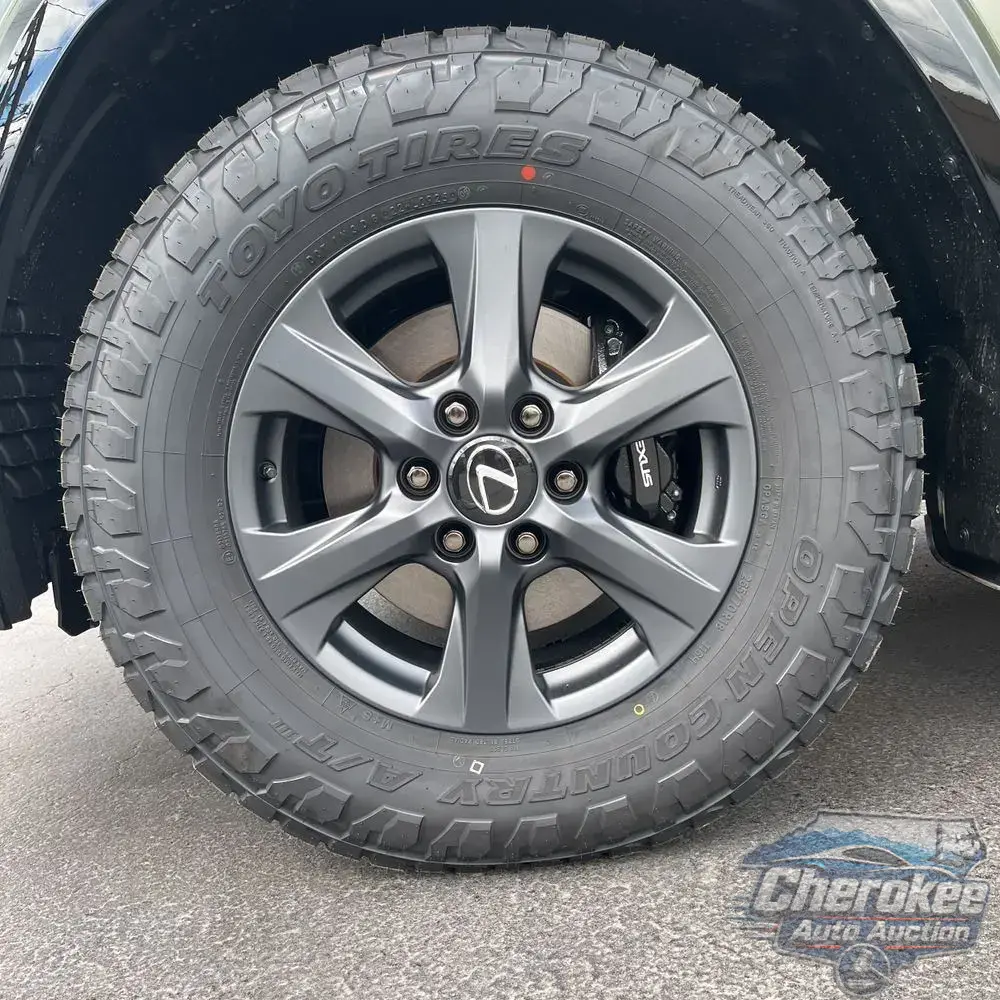 2025 Lexus LX 700h Overtrail