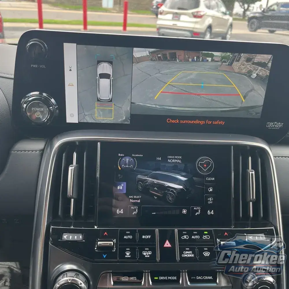 2025 Lexus LX 700h Overtrail
