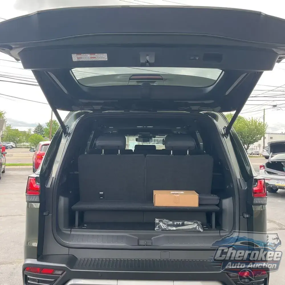 2025 Lexus LX 700h Overtrail
