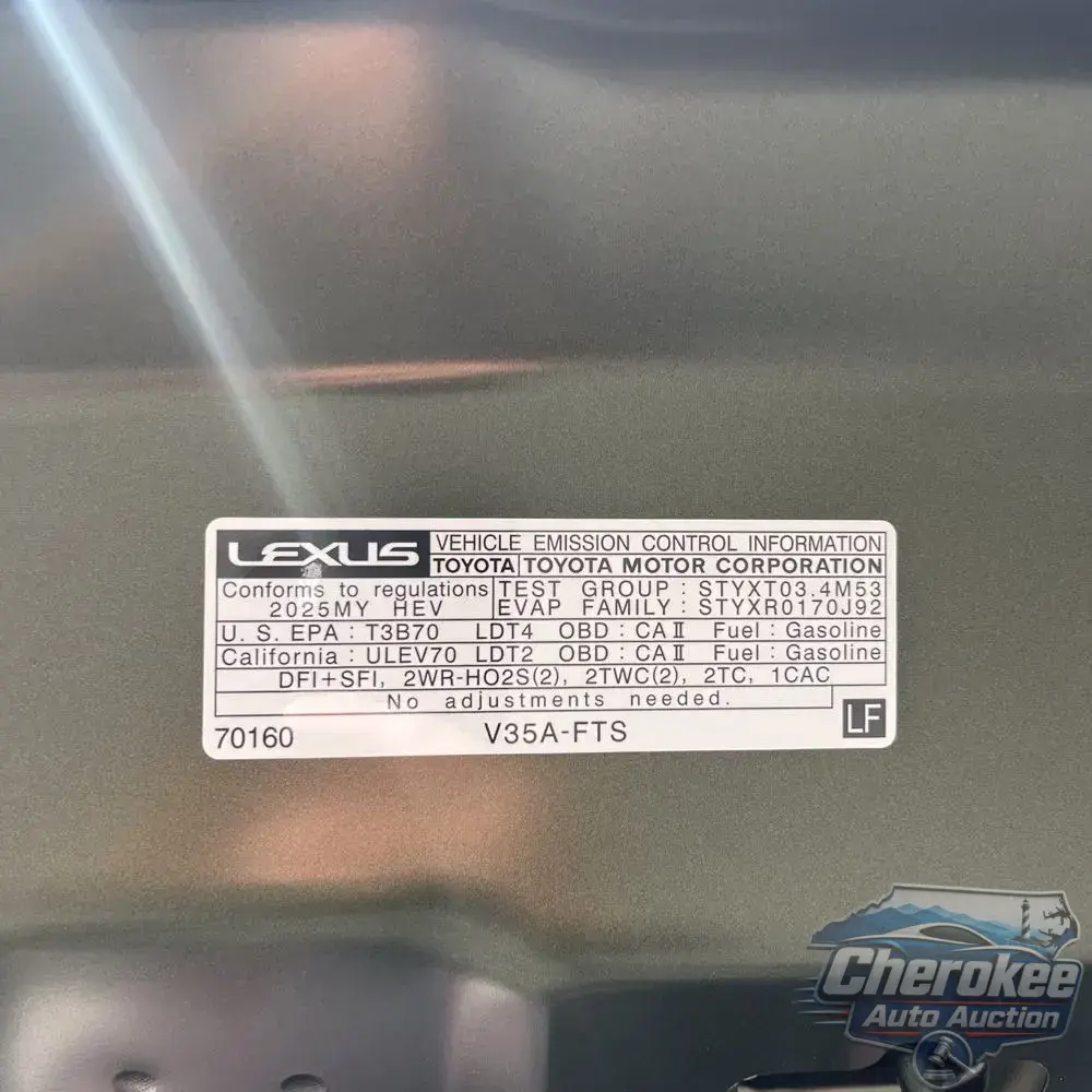 2025 Lexus LX 700h Overtrail