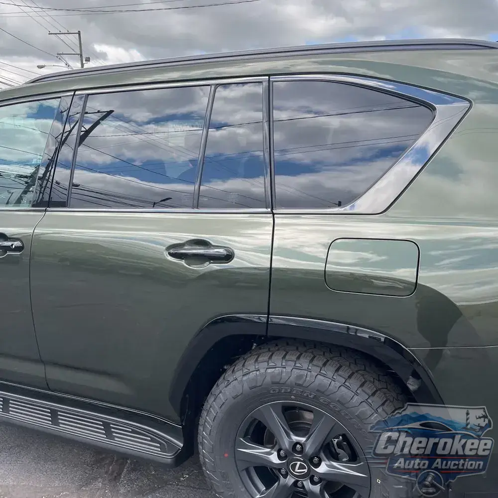 2025 Lexus LX 700h Overtrail