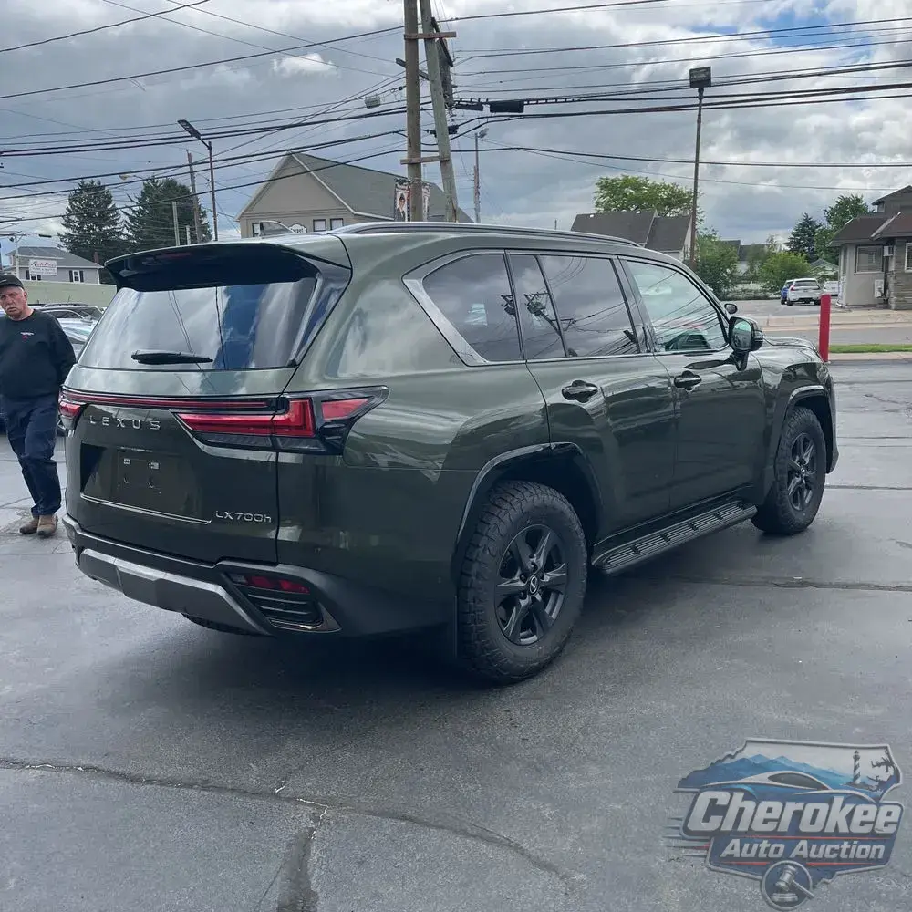 2025 Lexus LX 700h Overtrail