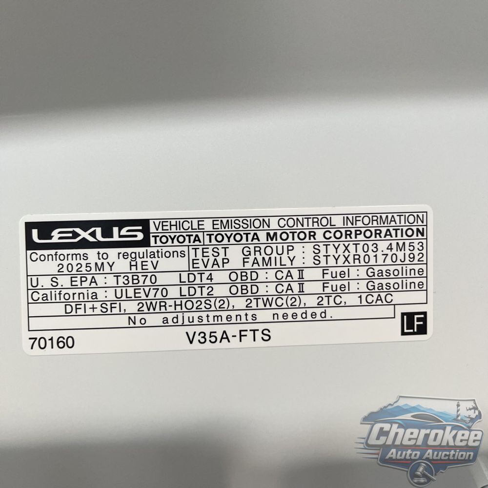 2025 Lexus LX 700h Luxury