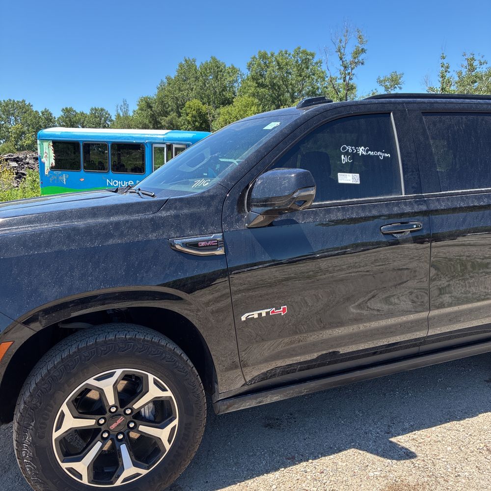 2025 GMC Yukon AT4