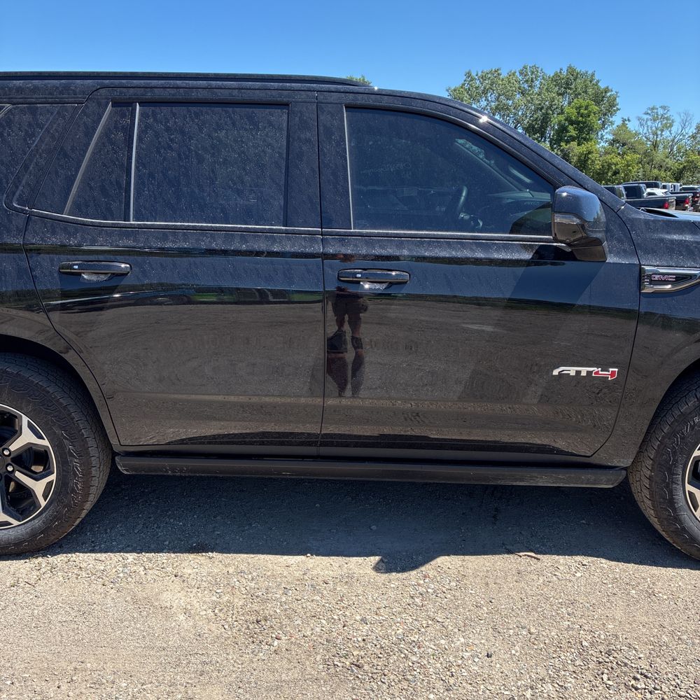 2025 GMC Yukon AT4