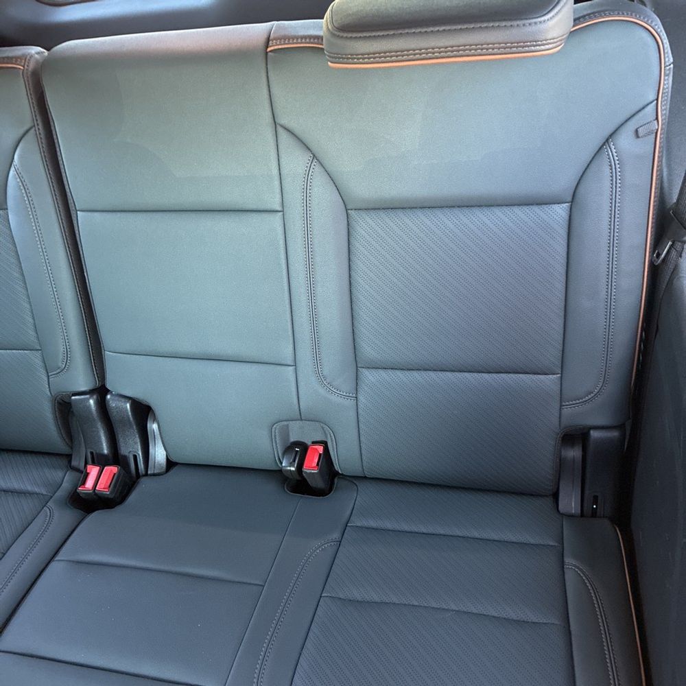 2025 GMC Yukon AT4