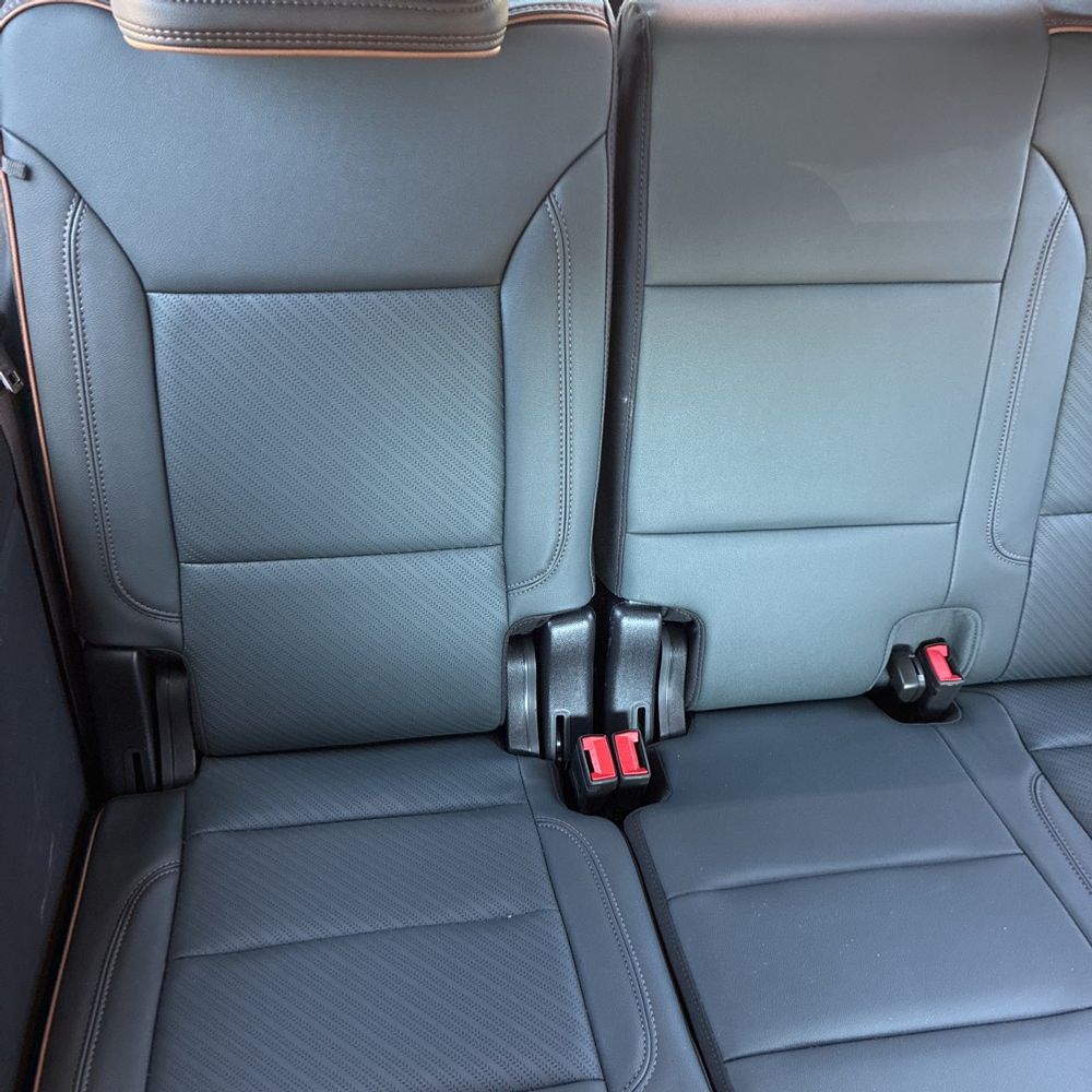 2025 GMC Yukon AT4