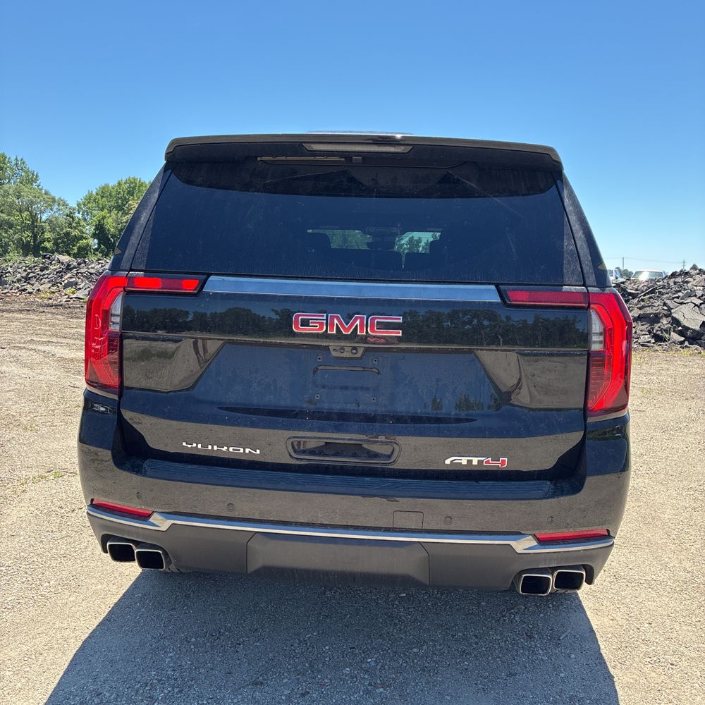 2025 GMC Yukon AT4