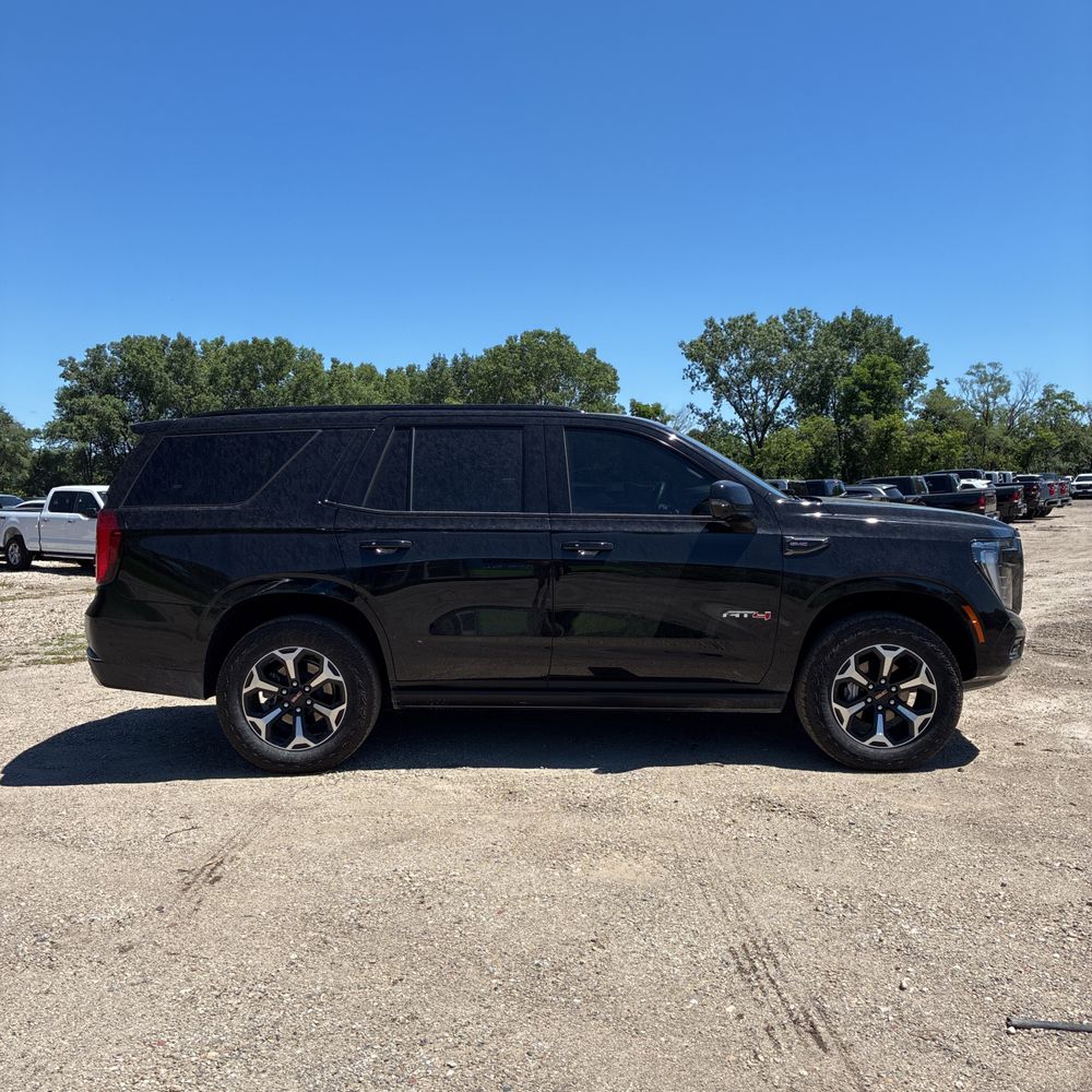 2025 GMC Yukon AT4