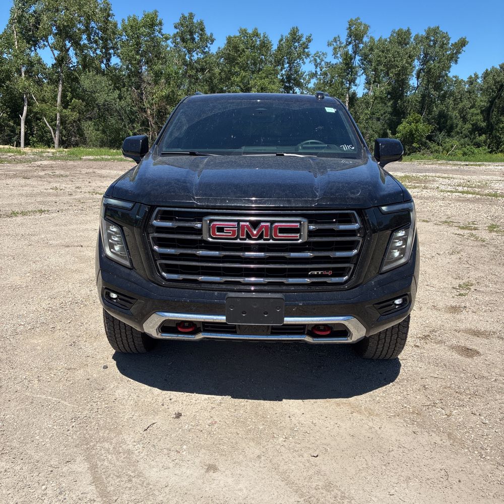 2025 GMC Yukon AT4