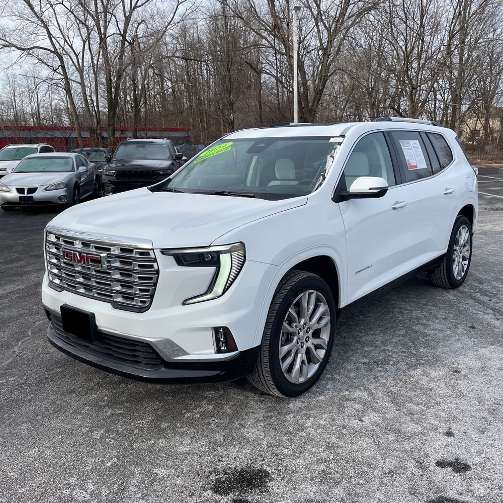 2024 GMC Acadia Denali