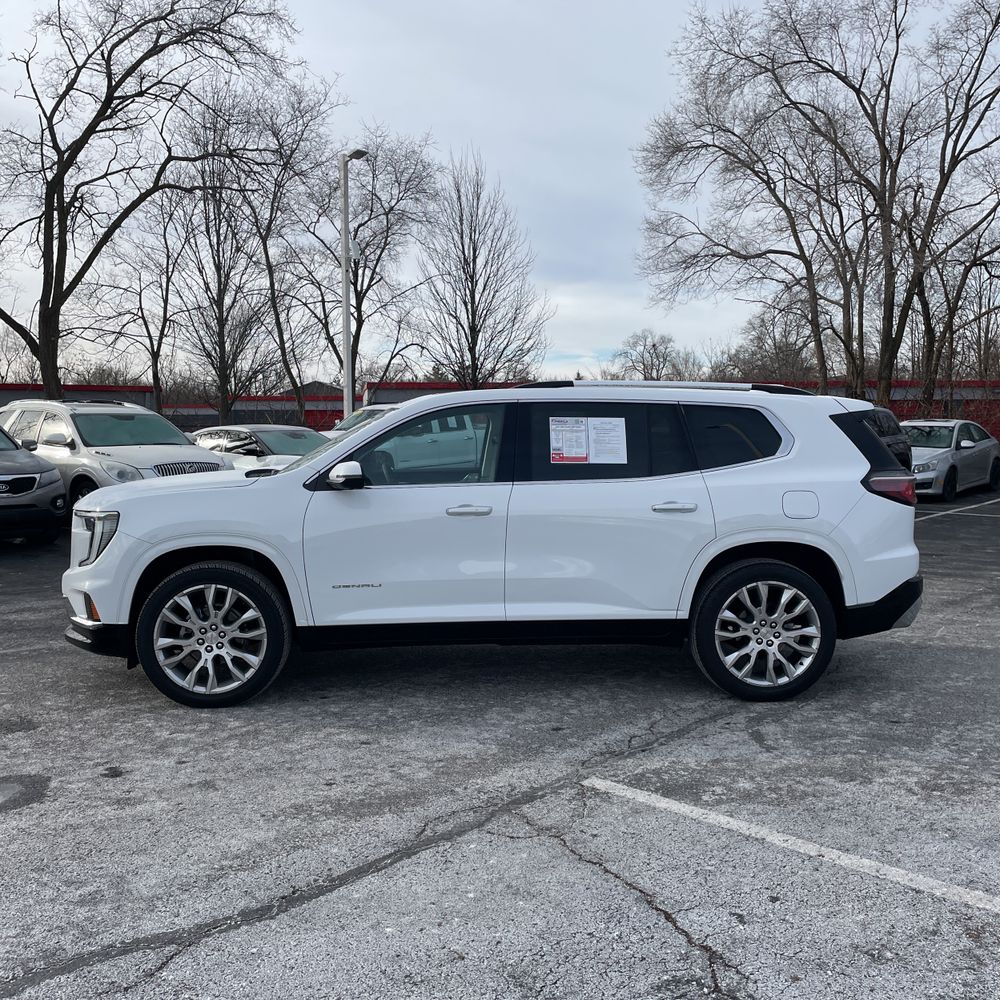 2024 GMC Acadia Denali