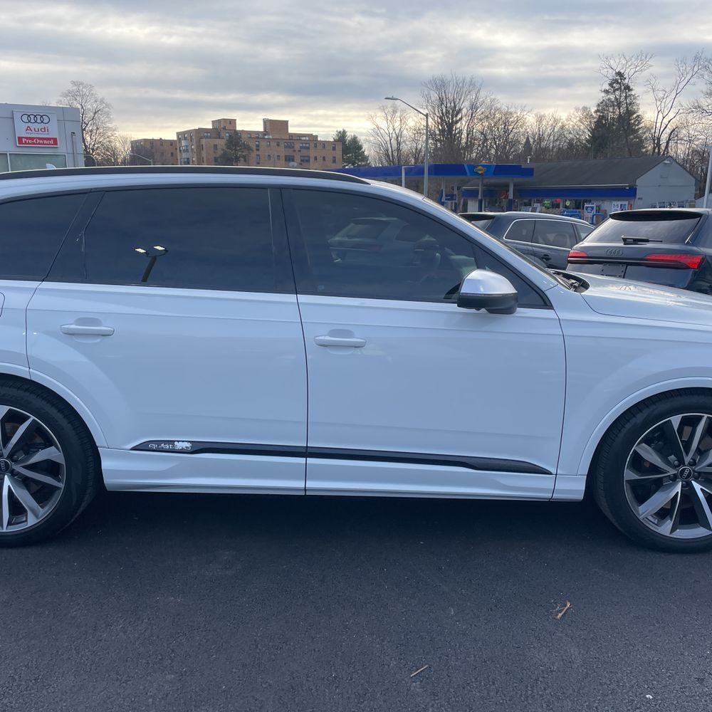 2021 Audi SQ7 Premium Plus