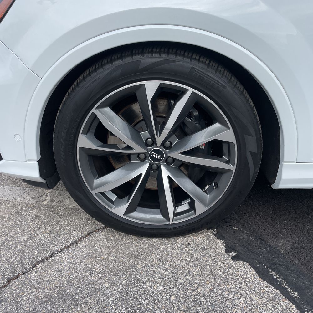 2021 Audi SQ7 Premium Plus