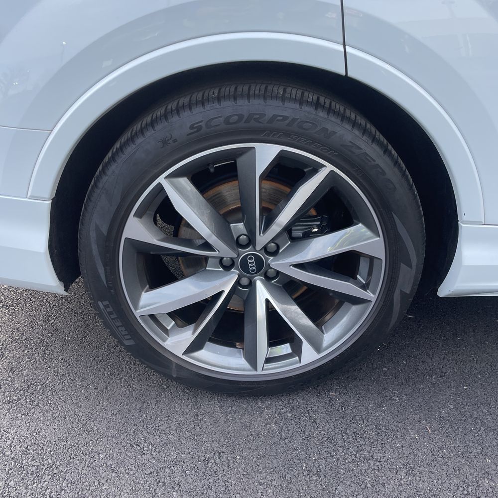 2021 Audi SQ7 Premium Plus