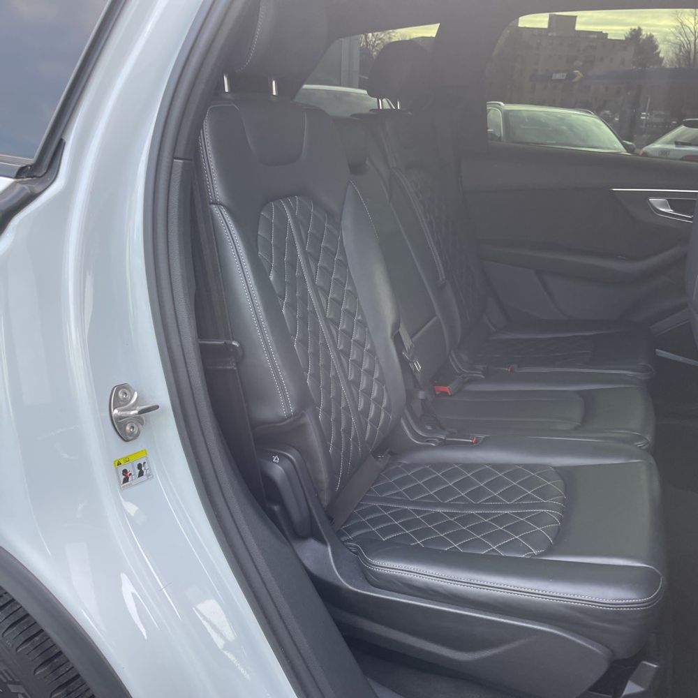 2021 Audi SQ7 Premium Plus