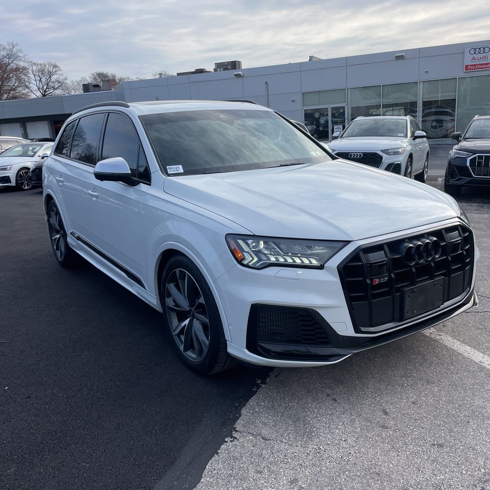 2021 Audi SQ7 Premium Plus
