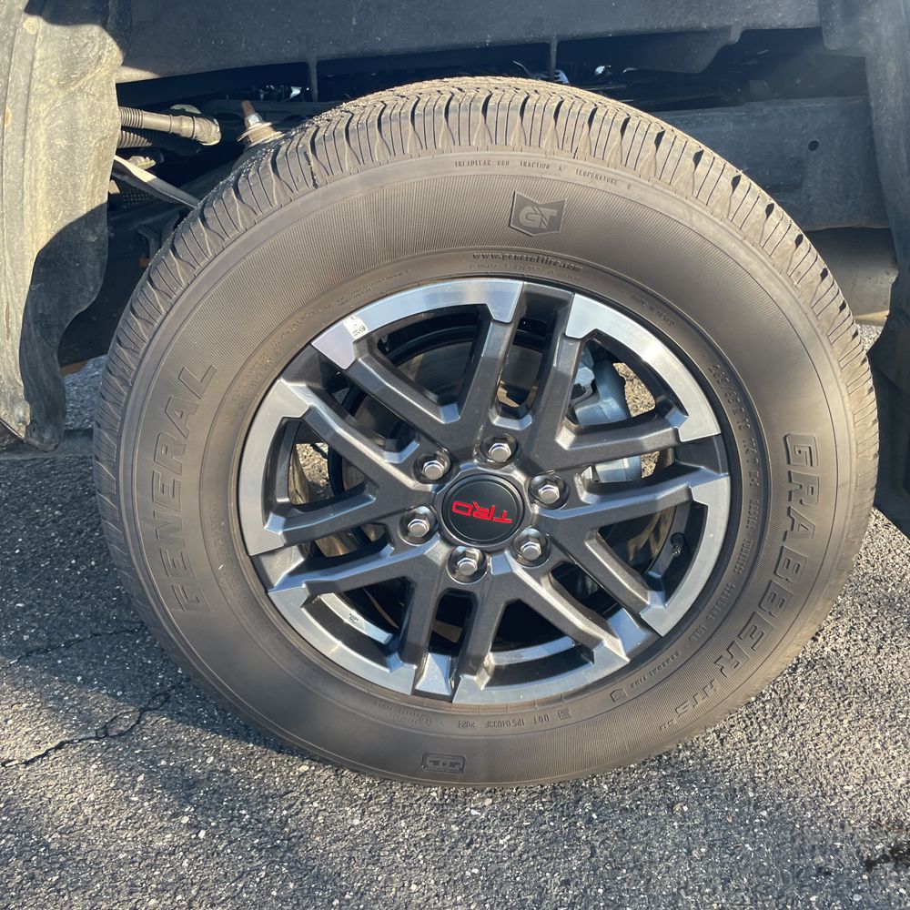 2024 Toyota Tacoma TRD Sport