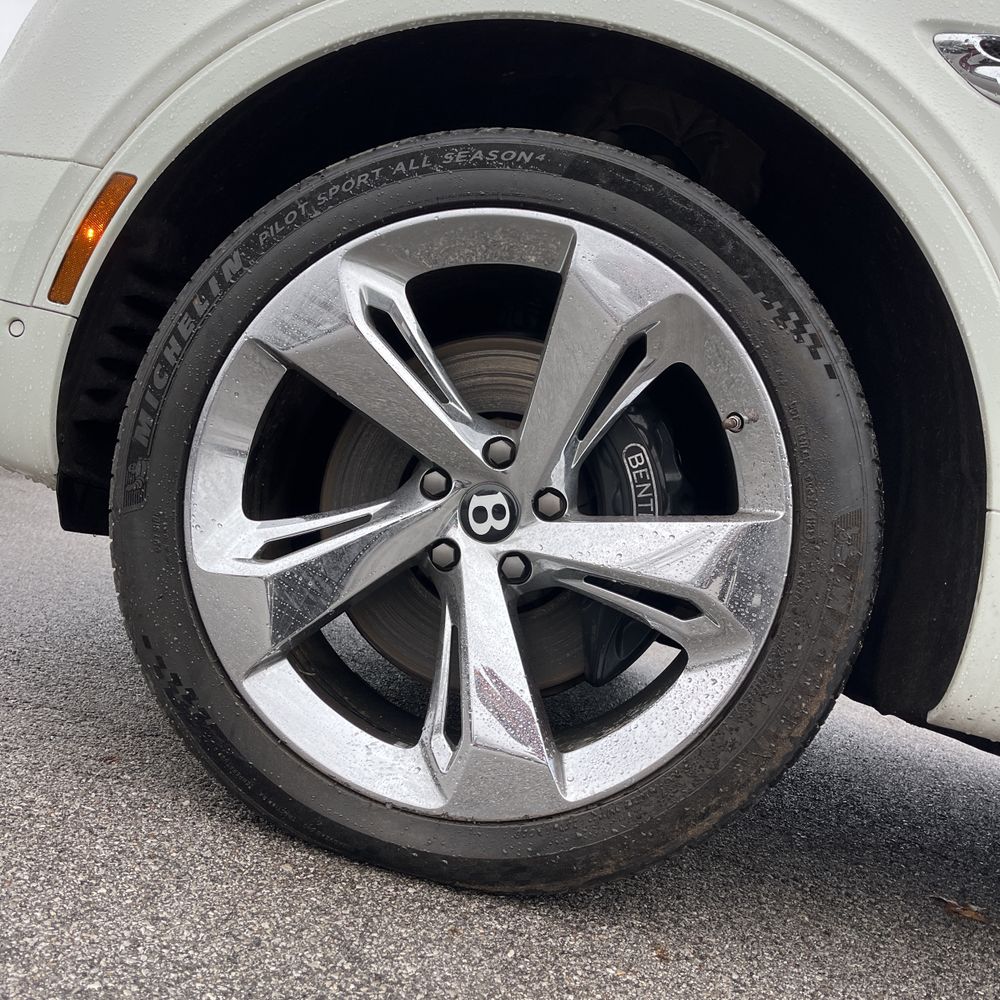 2019 Bentley Bentayga Base