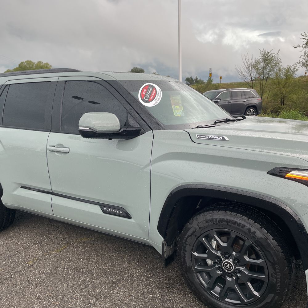 2024 Toyota Sequoia Platinum