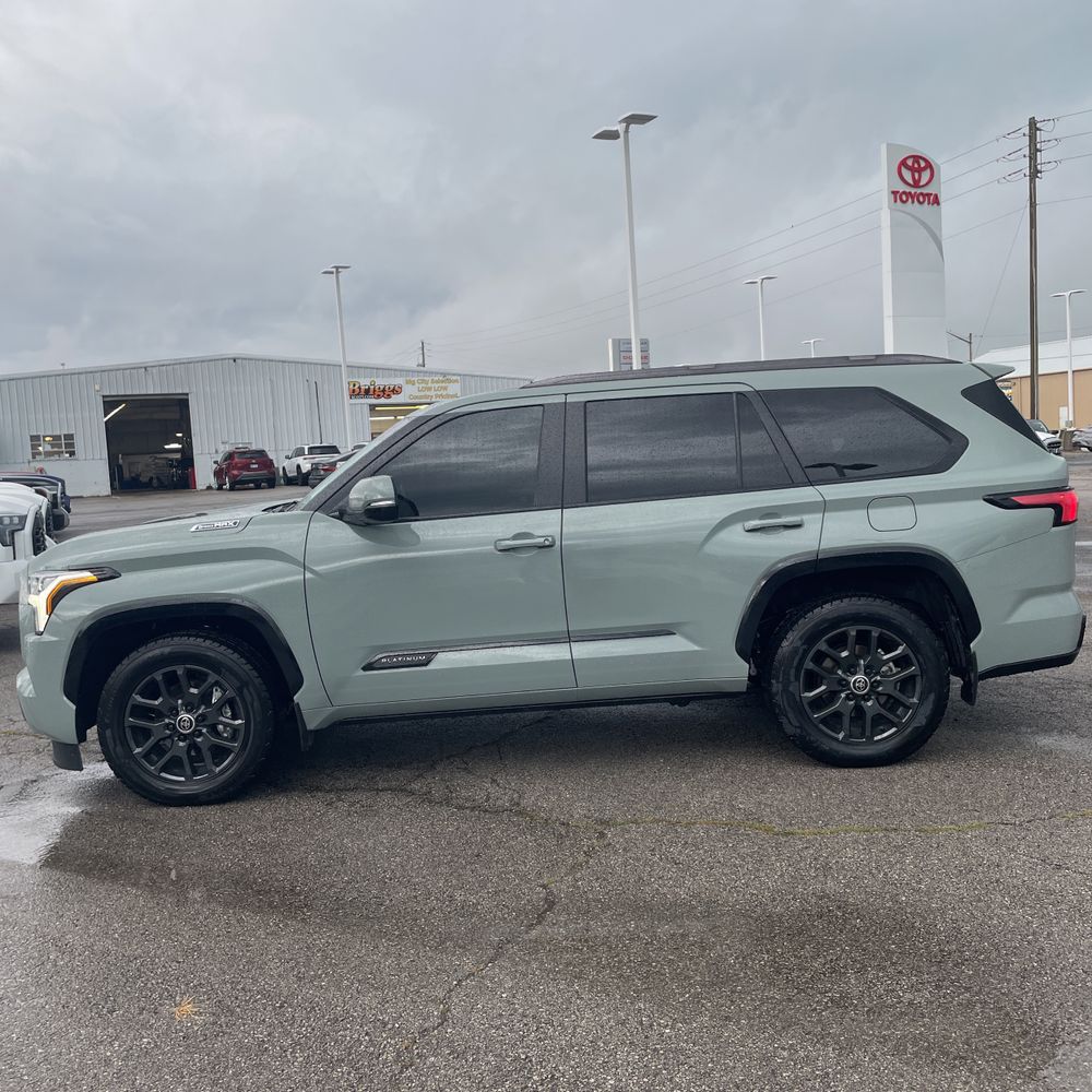 2024 Toyota Sequoia Platinum