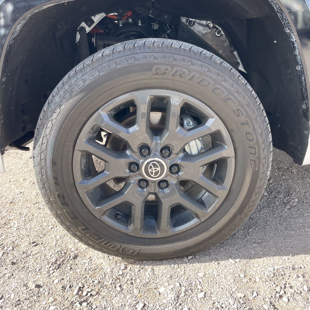 2024 Toyota Tundra Platinum HV