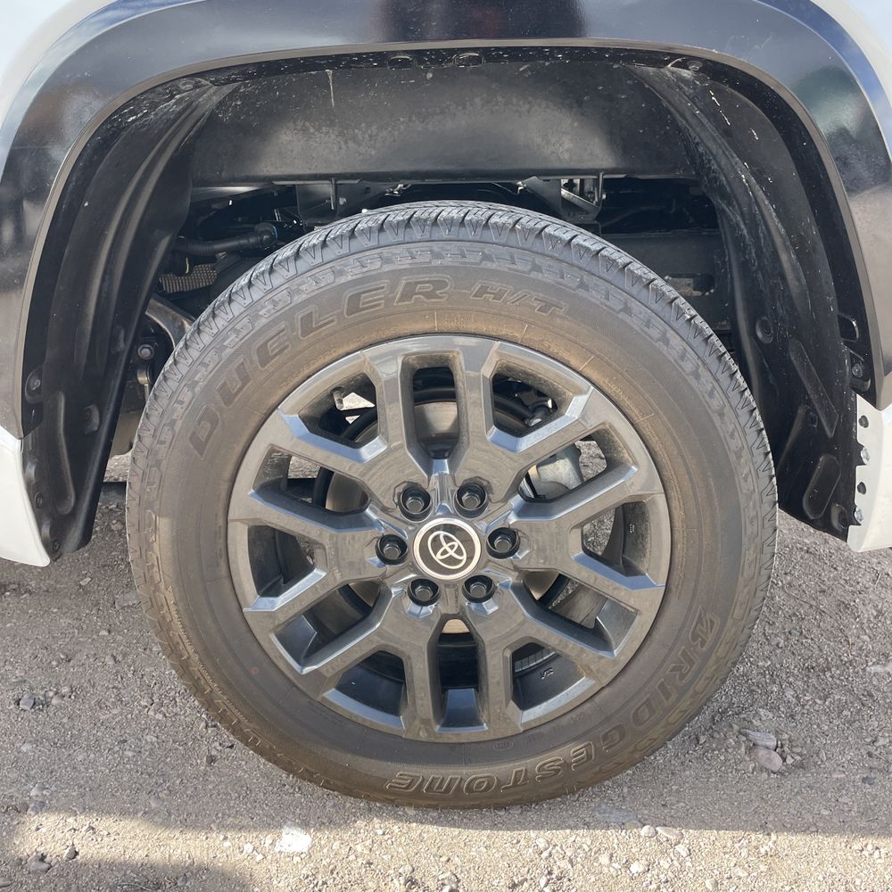 2024 Toyota Tundra Platinum HV