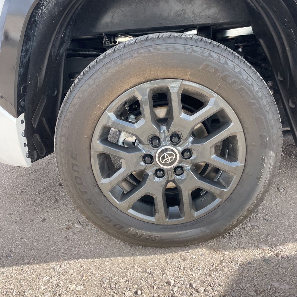 2024 Toyota Tundra Platinum HV