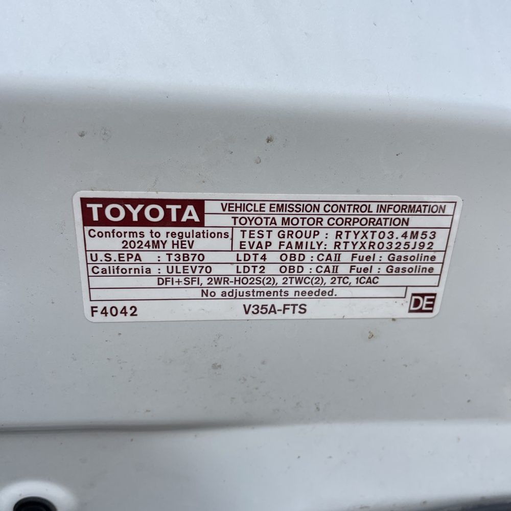 2024 Toyota Tundra Platinum HV