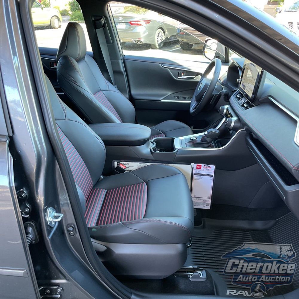 2025 Toyota RAV4 Plug-in Hybrid XSE