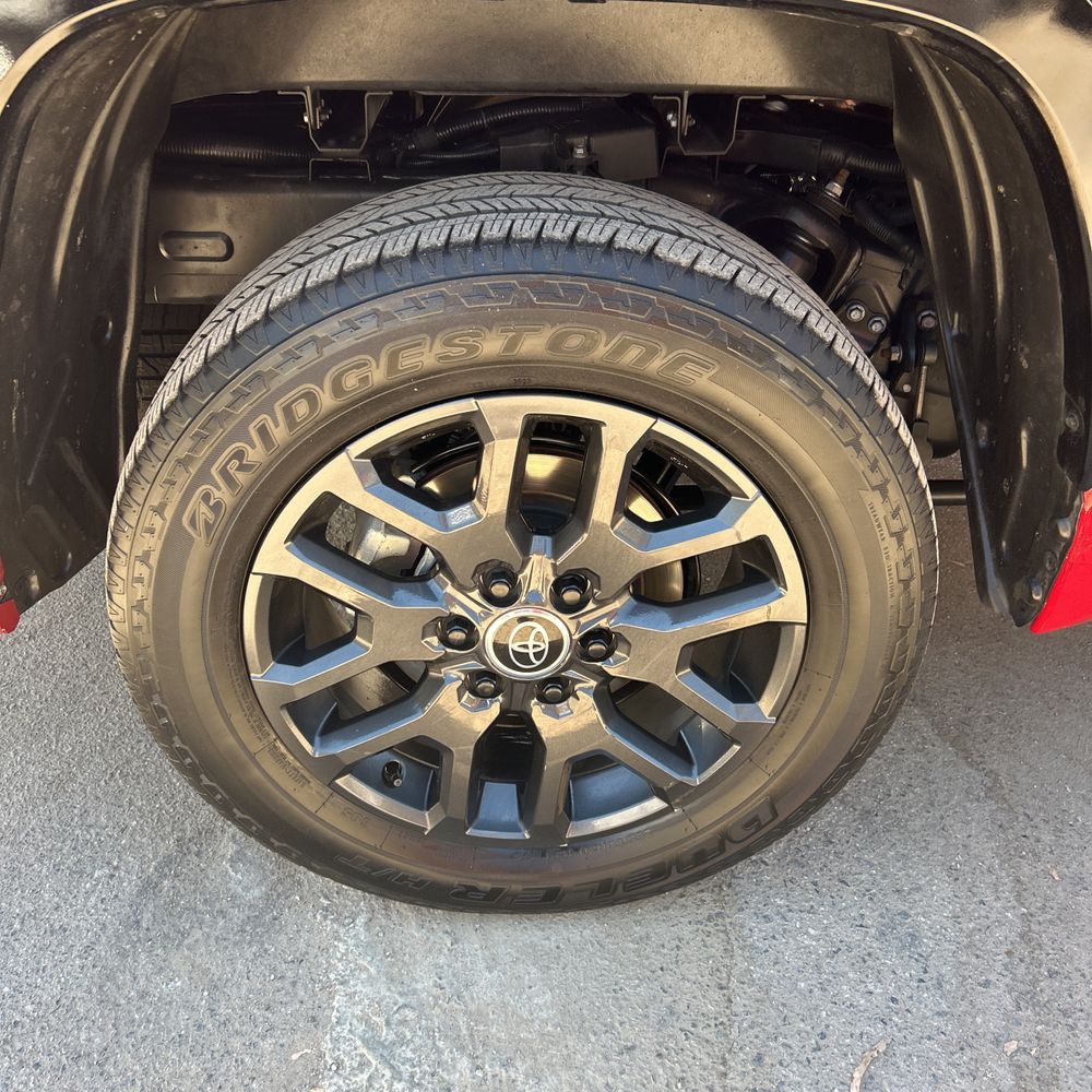 2024 Toyota Tundra Platinum HV