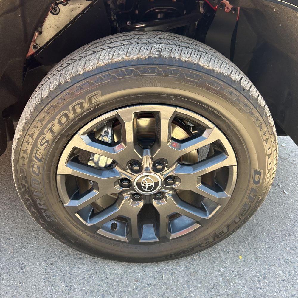 2024 Toyota Tundra Platinum HV