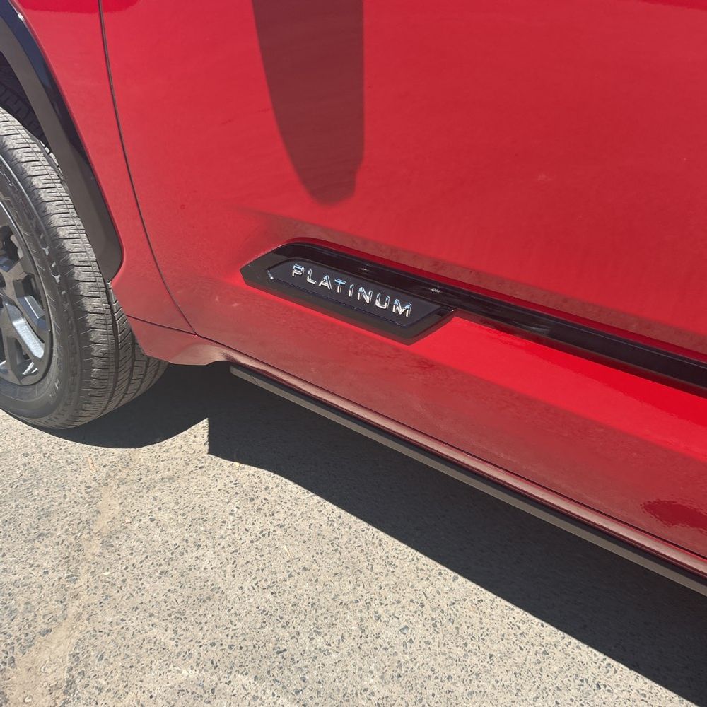 2024 Toyota Tundra Platinum HV