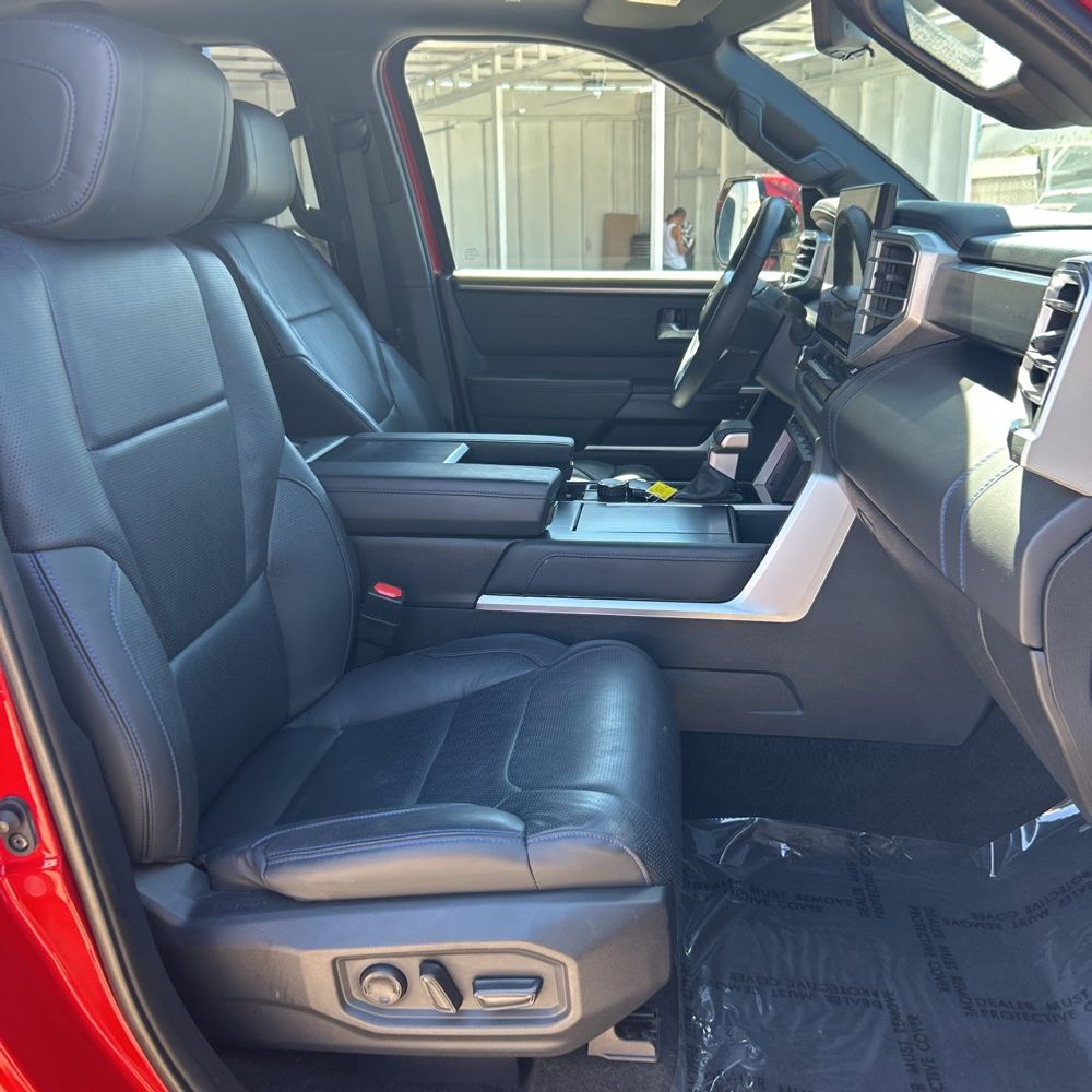 2024 Toyota Tundra Platinum HV