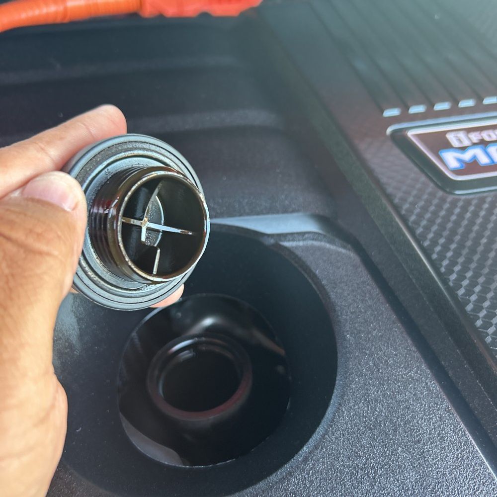 2024 Toyota Tundra Platinum HV