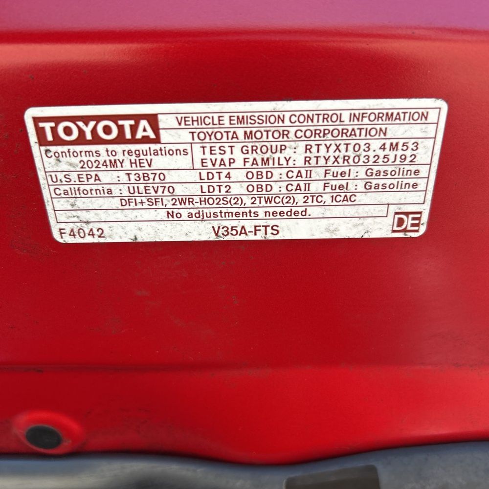 2024 Toyota Tundra Platinum HV