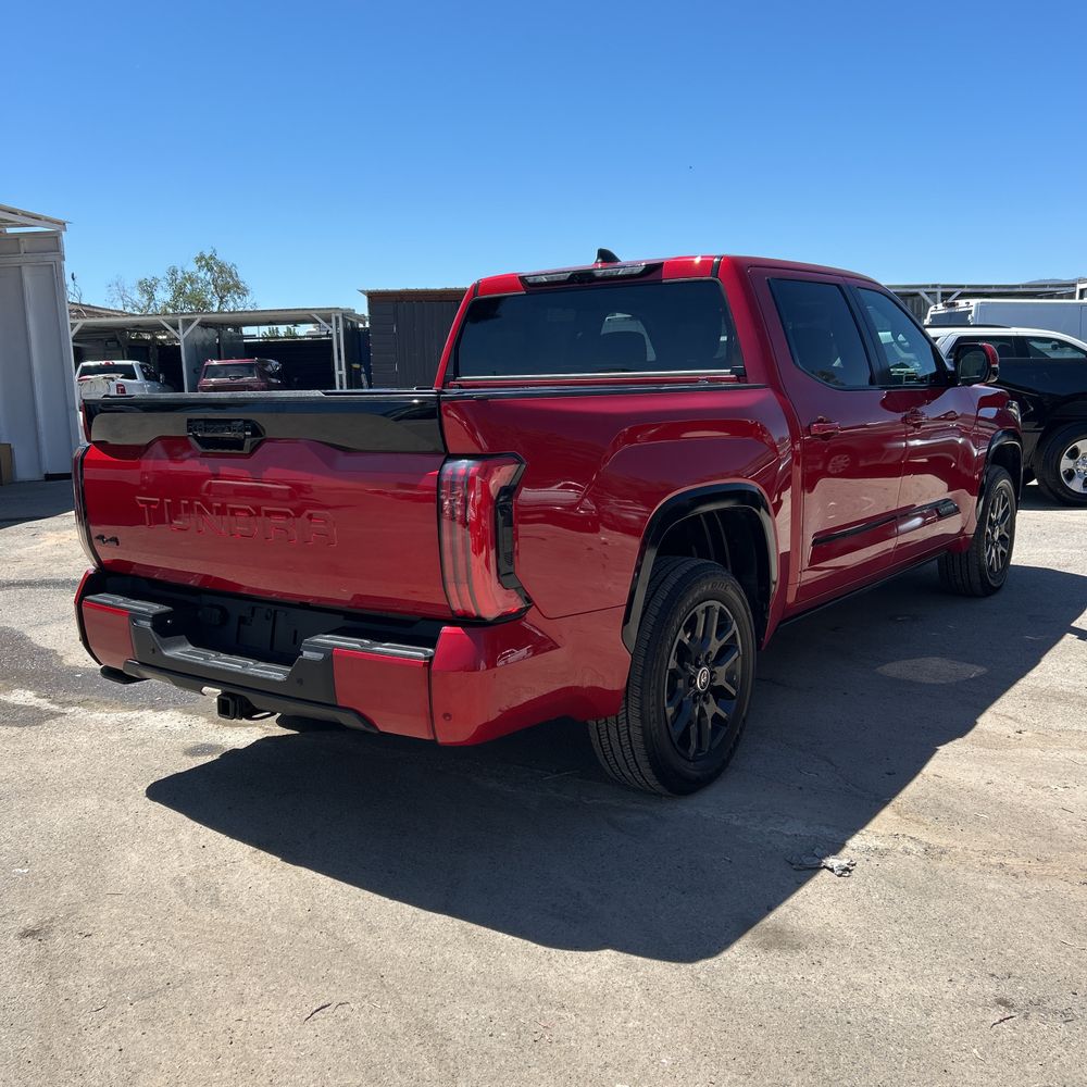 2024 Toyota Tundra Platinum HV