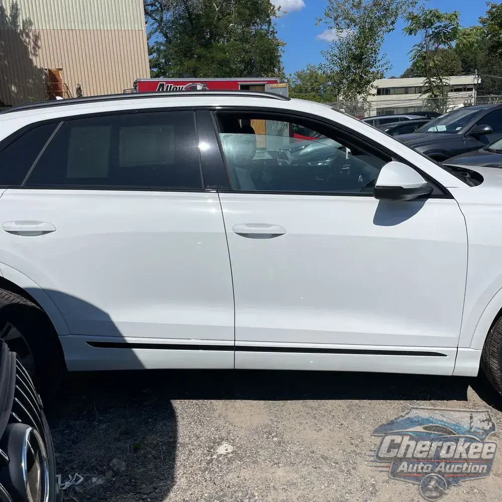 2025 Audi Q8 Premium 55