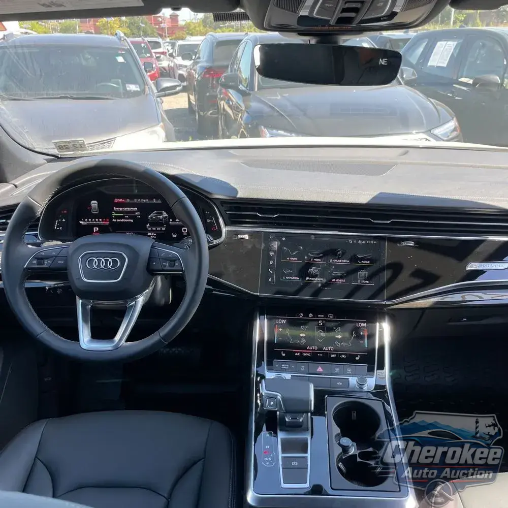 2025 Audi Q8 Premium 55