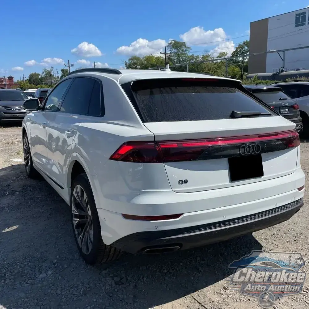 2025 Audi Q8 Premium 55