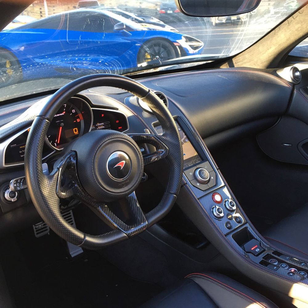 2013 McLaren MP4-12C Base