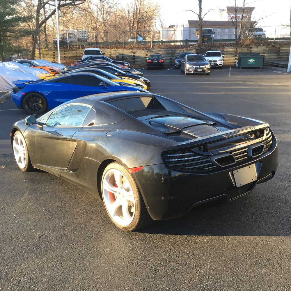 2013 McLaren MP4-12C Base
