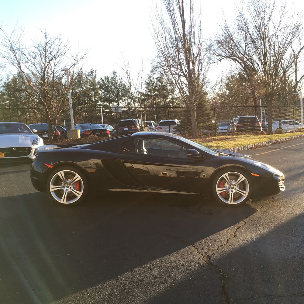 2013 McLaren MP4-12C Base