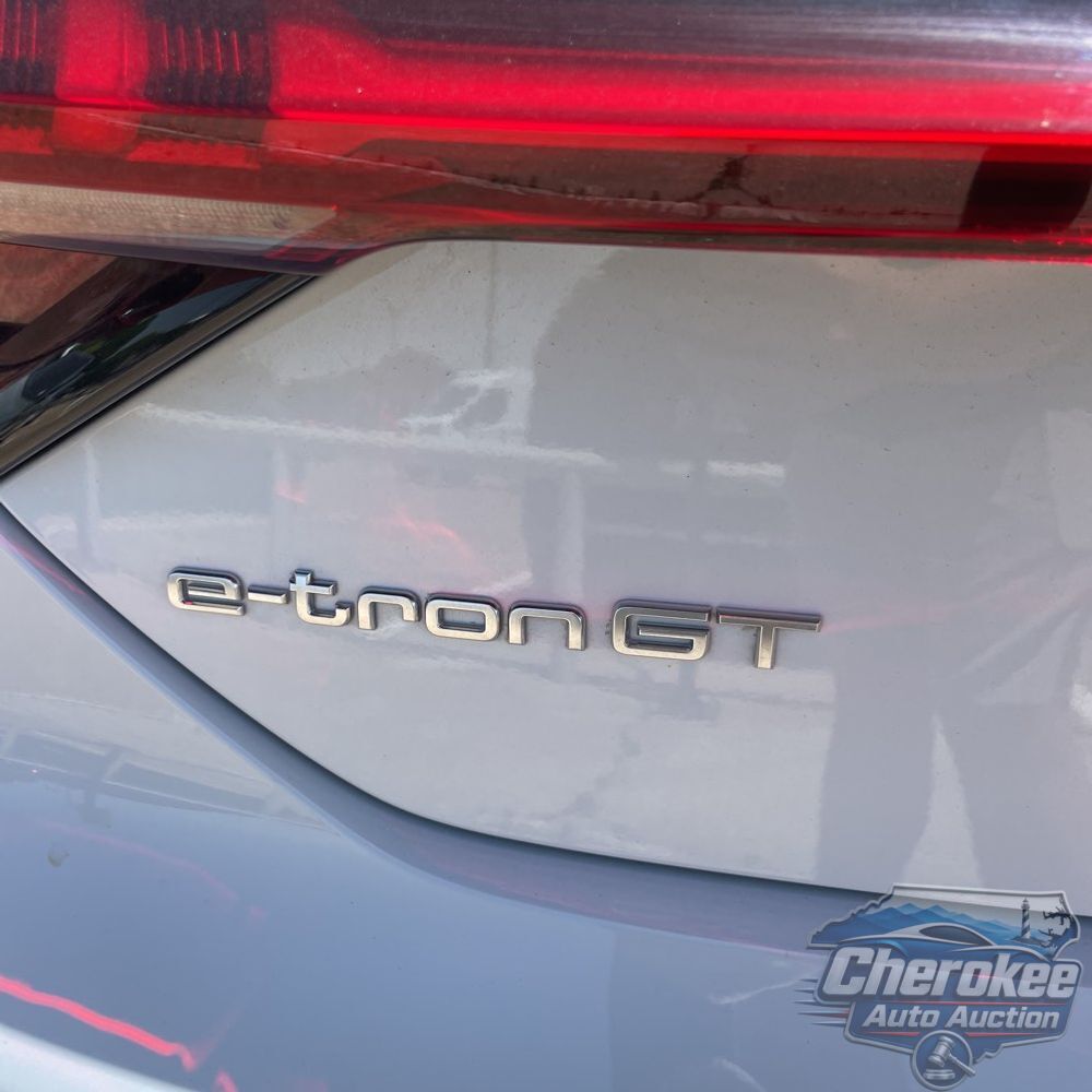 2022 Audi e-tron GT Premium Plus