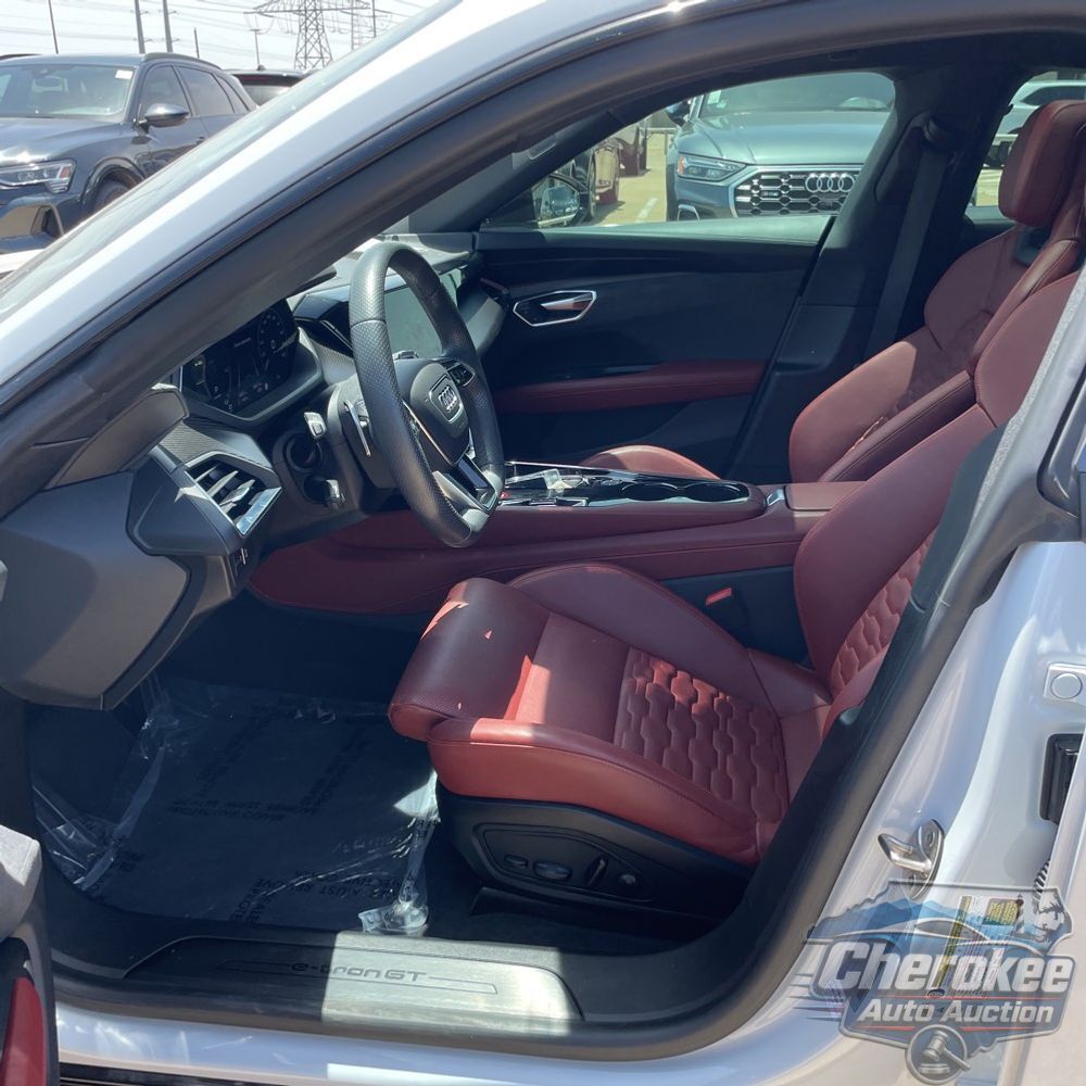 2022 Audi e-tron GT Premium Plus