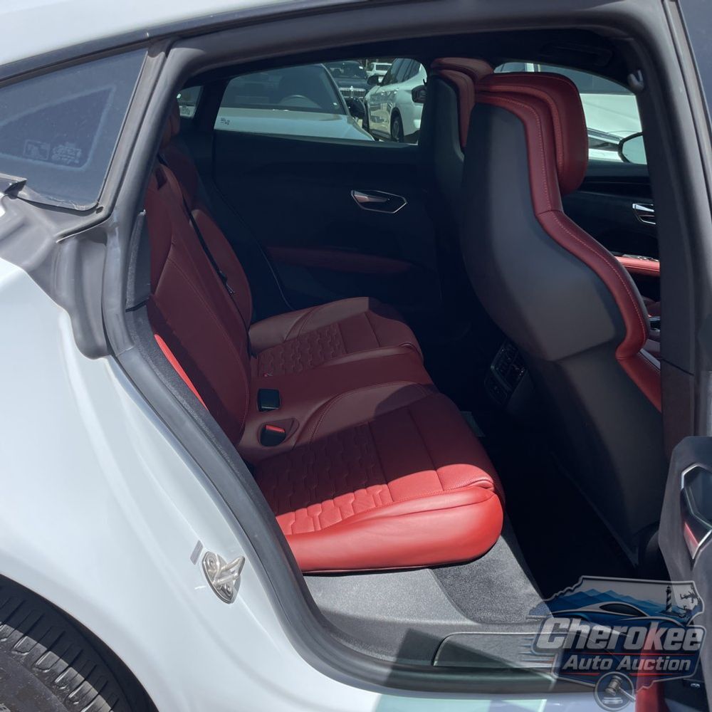 2022 Audi e-tron GT Premium Plus