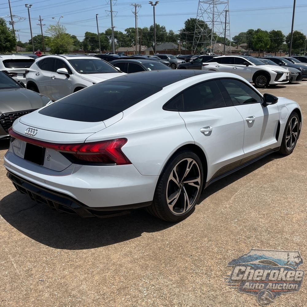 2022 Audi e-tron GT Premium Plus
